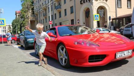 Тачка недели. Та самая Ferrari 360 Modena из Гомеля снова в продаже. Сколько хочет выручить владелец?