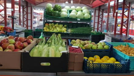 Какие цены на местные овощи и фрукты на рынках Гомеля в конце лета