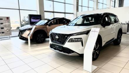 Гомельчанам задешево распродают Nissan. После ликвидации запасов цены взлетят