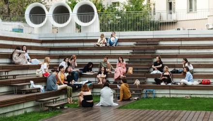 Жалкие свидания. В Москве прошел фестиваль нытиков «Жалкая осень»