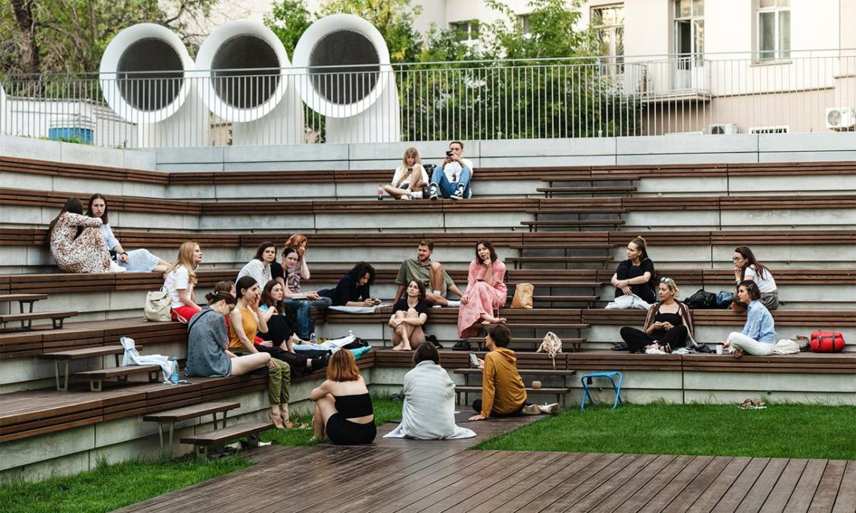 Жалкие свидания. В Москве прошел фестиваль нытиков «Жалкая осень»