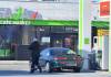 Барсетка с 4800 рублями упала с крыши авто — милиция нашла и вернула