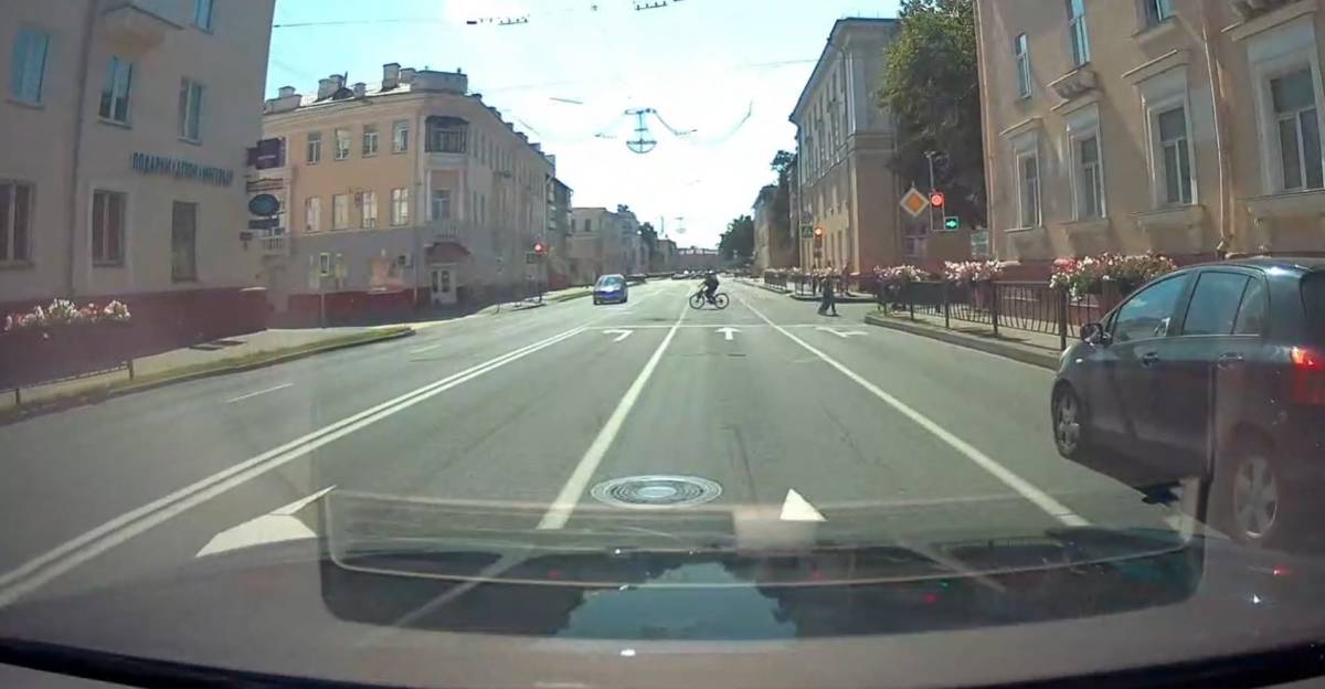 Гомель велосипедист перекресток