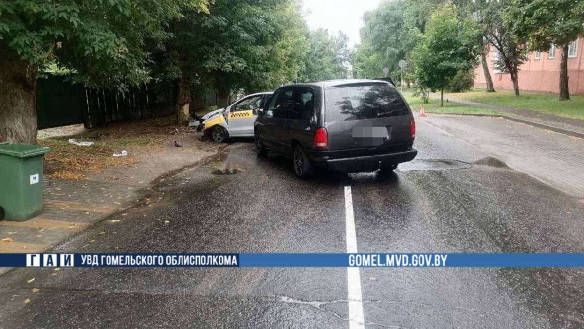 «Крайслера» на ул. Комсомольской