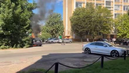Пожар на улице Речицкой: у Центрального рынка сгорел автомобиль