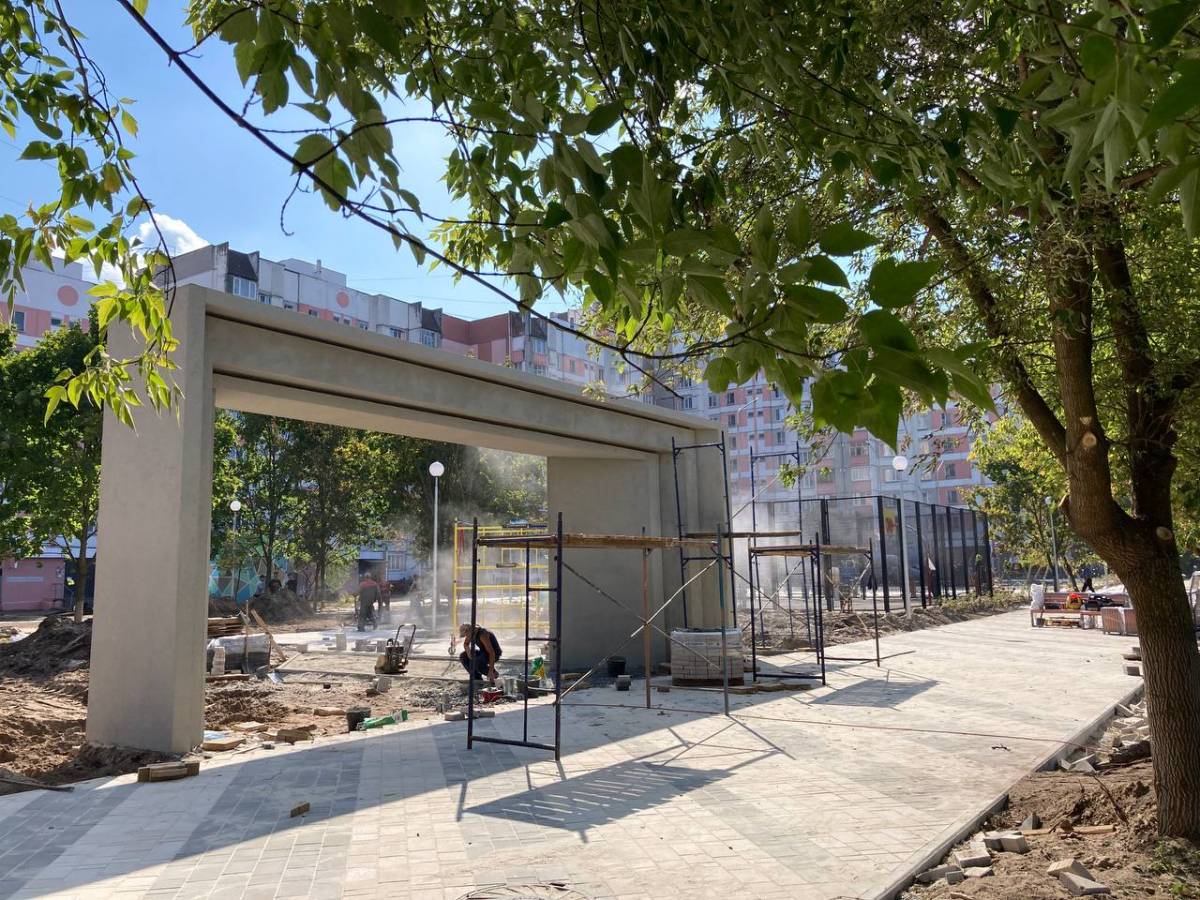 Сквер Энергетиков в Гомеле готовят к открытию