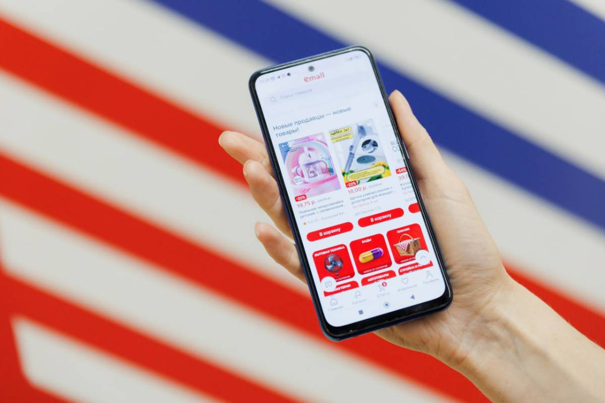 «Ипэшники» смогут и в 2026-м продавать товары через маркетплейс Emall