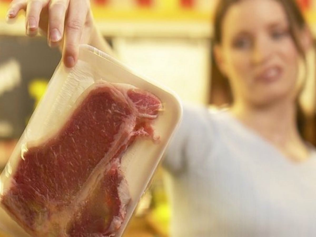 просроченные продукты, в магазинам продают просроченную продукцию