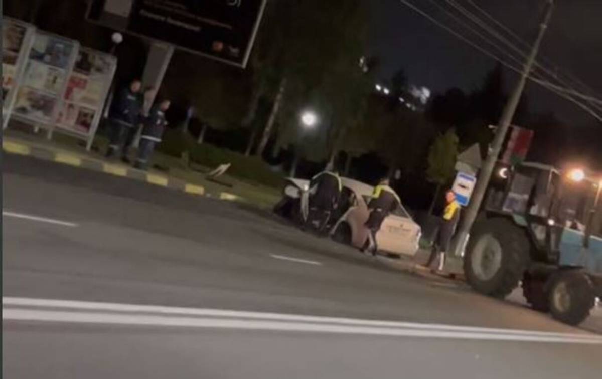 ДТП на Советской в Гомеле: автомобиль выехал на встречную полосу