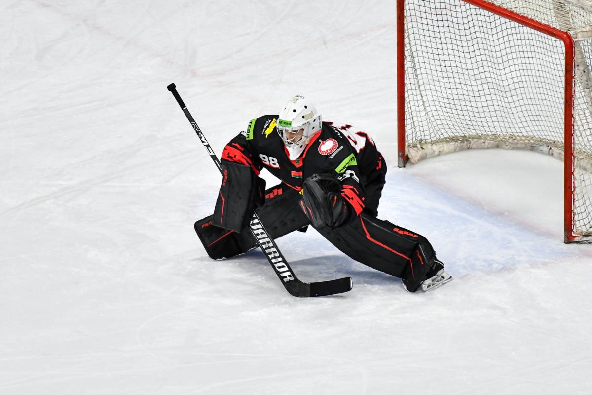 Лубский получил приз лучшего голкипера экстралиги сезона-2024/2025