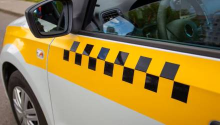 В Гомеле раскрыта схема уклонения от налогов в сфере такси