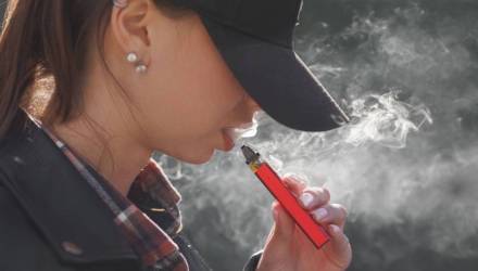 В Беларуси вводят новые ограничения на вейпы и продажу детям