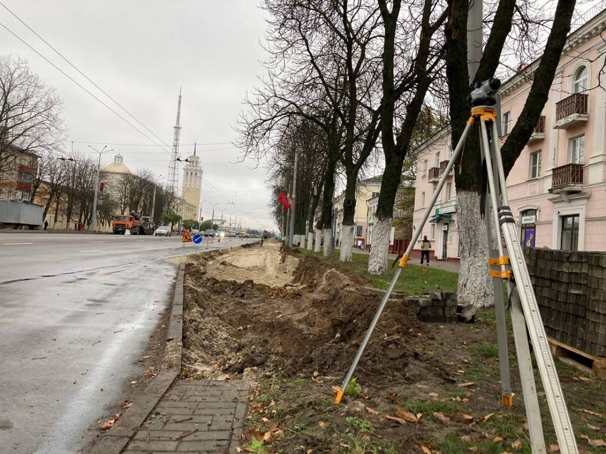 Началось расширение улицы Советской в Гомеле: дорожные работы идут полным ходом