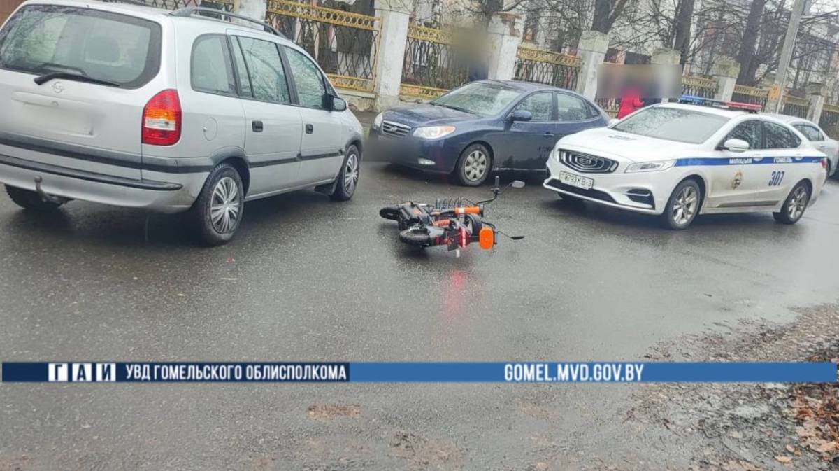 В Гомеле водитель «Опеля» сбил мужчину на электросамокате