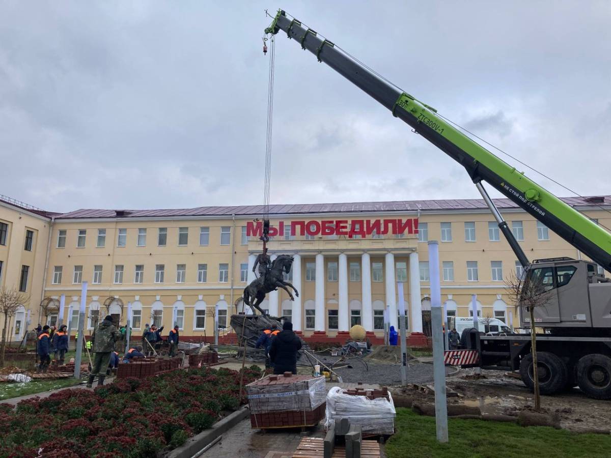 В районе фабрики «8 Марта» в Гомеле подходит к завершению масштабное благоустройство территории