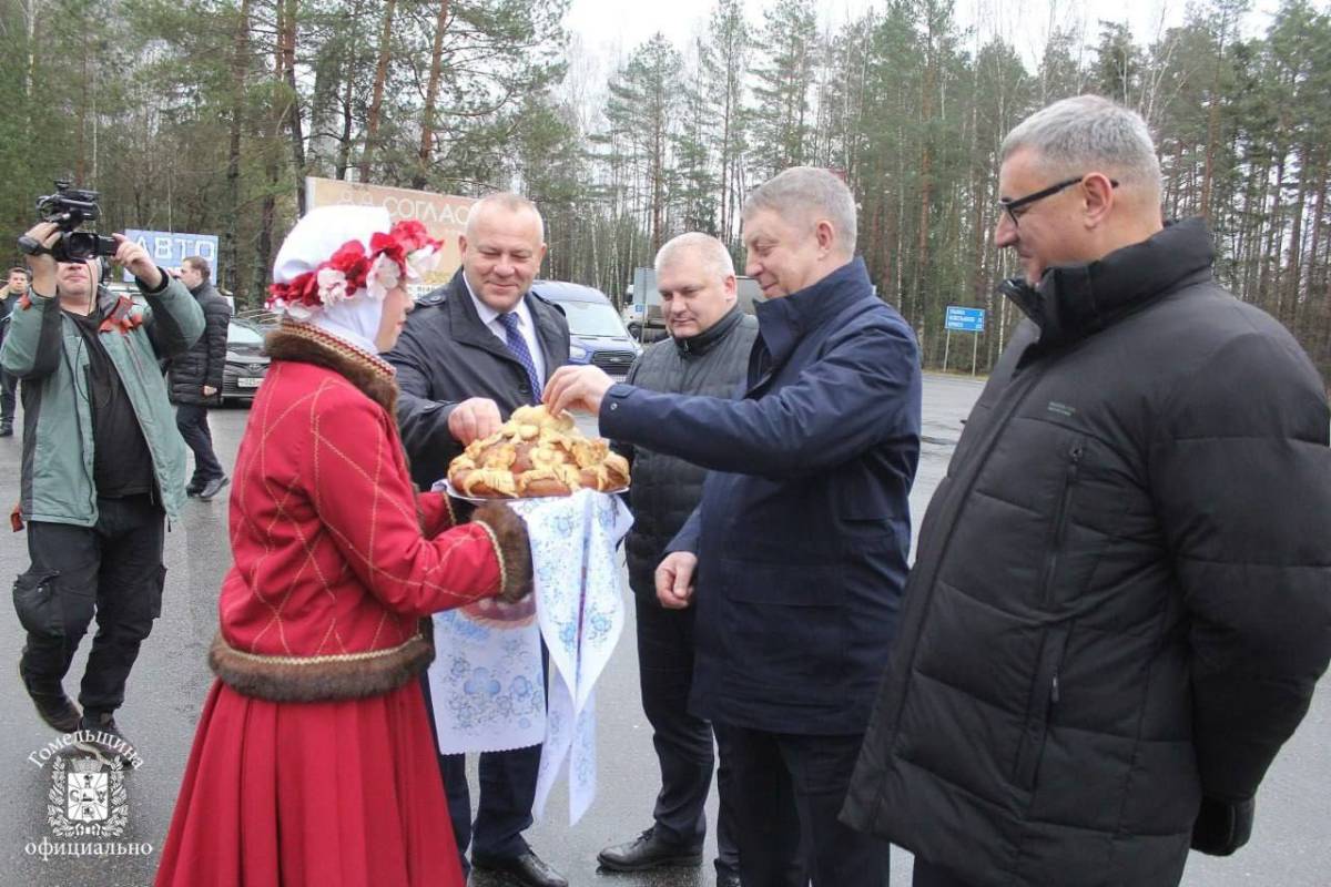 делегация Брянска на празднике освобождения в Гомеле