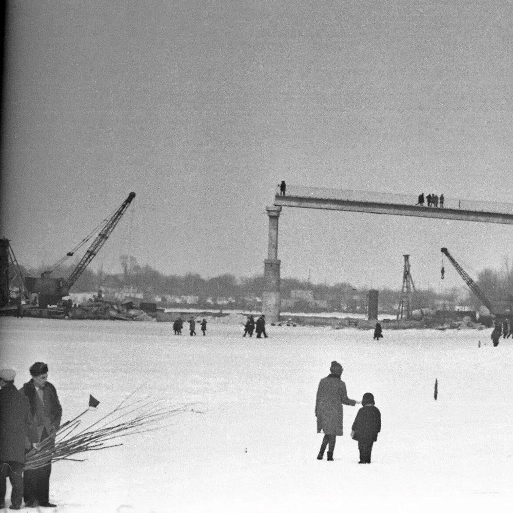 строительсвта мосат через СОЖ Гомель