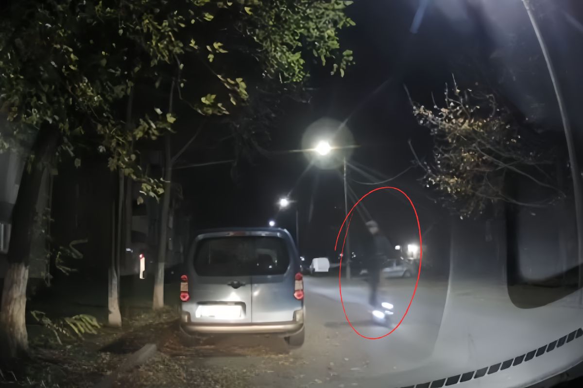 Самокатчик мчался по встречке на улице Киселева в Гомеле