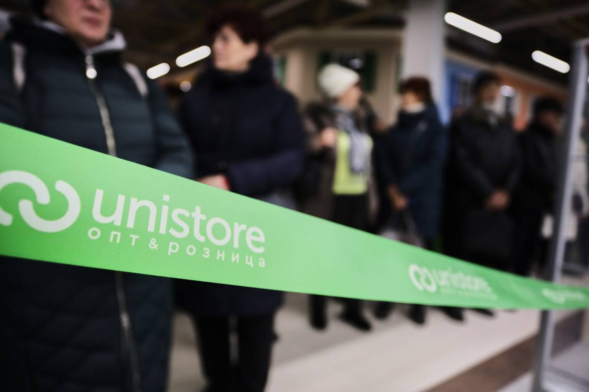 новогодний стол с Unistore
