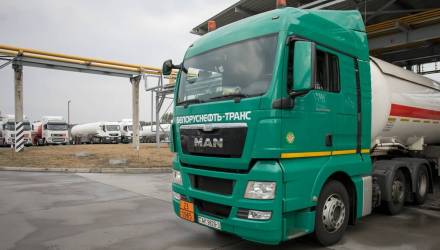 Белоруснефть приглашает водителей: зарплаты от 2800 рублей