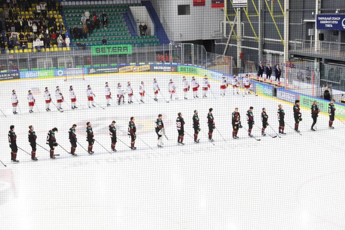 После хоккейного матча между ХК «Гомель» и минской «Юностью»