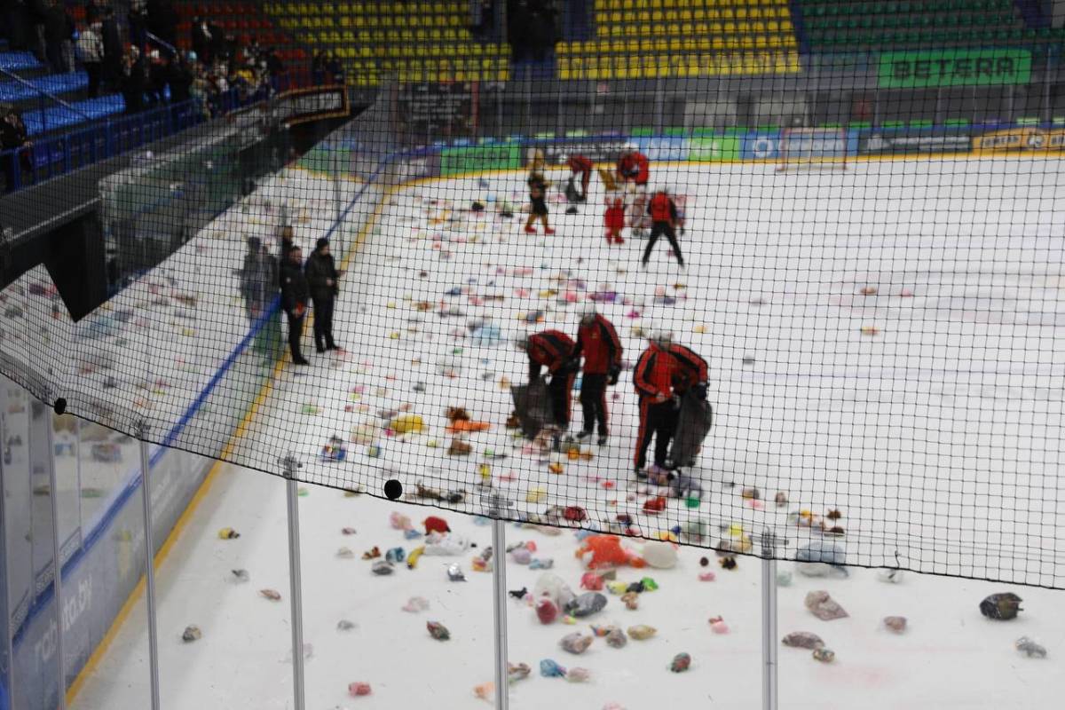 Осадки в виде игрушек: «Игрушкопад» объединил Гомель перед Новым годом