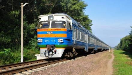 В Гомеле женщина попала под поезд: ЧП на переходе