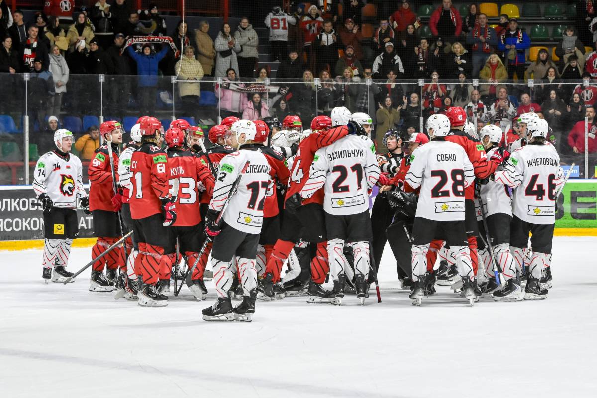 Хоккейный клуб «Гомель» одержал две подряд выездные победы над гродненским «Неманом» и прервал затяжную серию поражений.