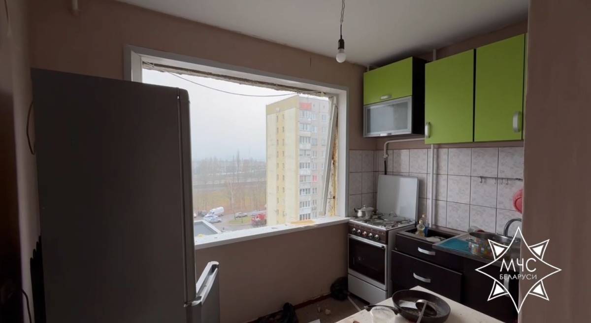 Жителям рекомендуется не приближаться к месту происшествия и выполнять указания спасательных служб