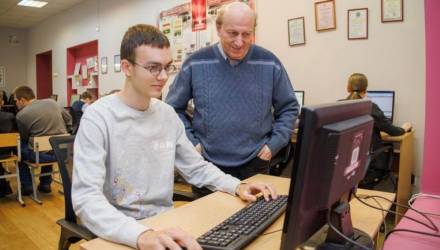 В Гомеле отметили Гранд-премиями юных программистов