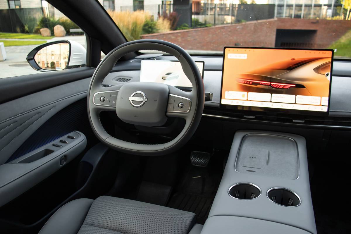 Сдержанный дизайн и быстрая зарядка