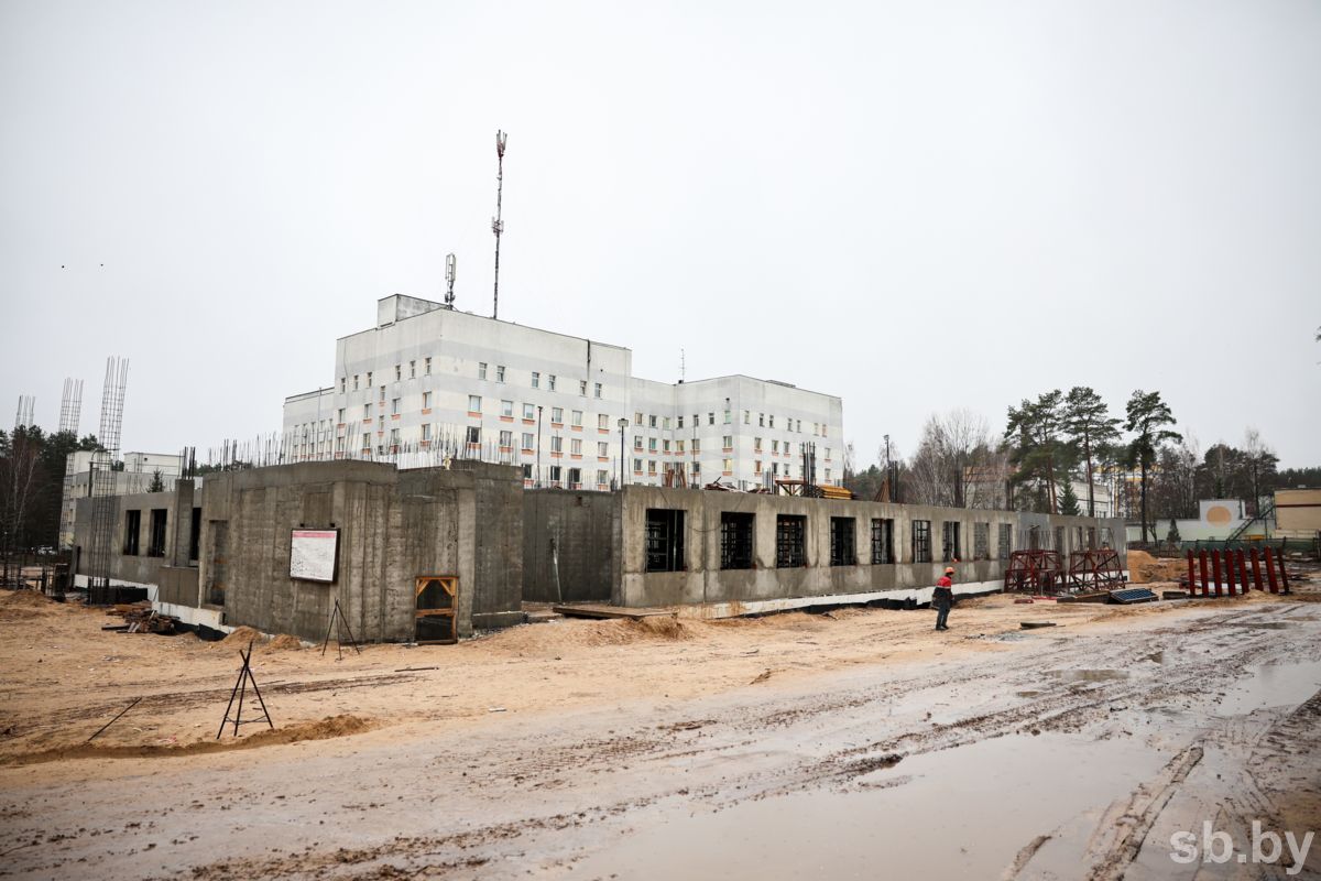 В Гомеле возводят новый семиэтажный корпус областного онкодиспансера