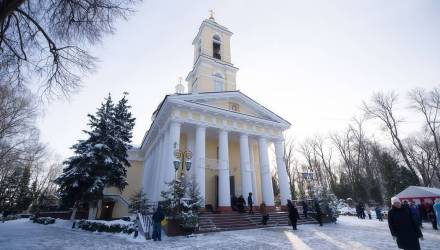 Рождество в Гомеле: службы, транспорт и меры безопасности