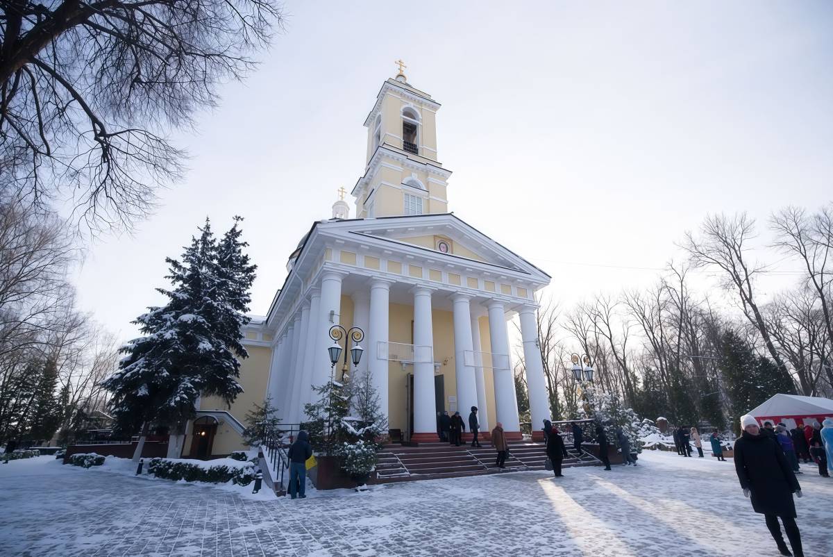 Рождество в Гомеле: службы, транспорт и меры безопасности