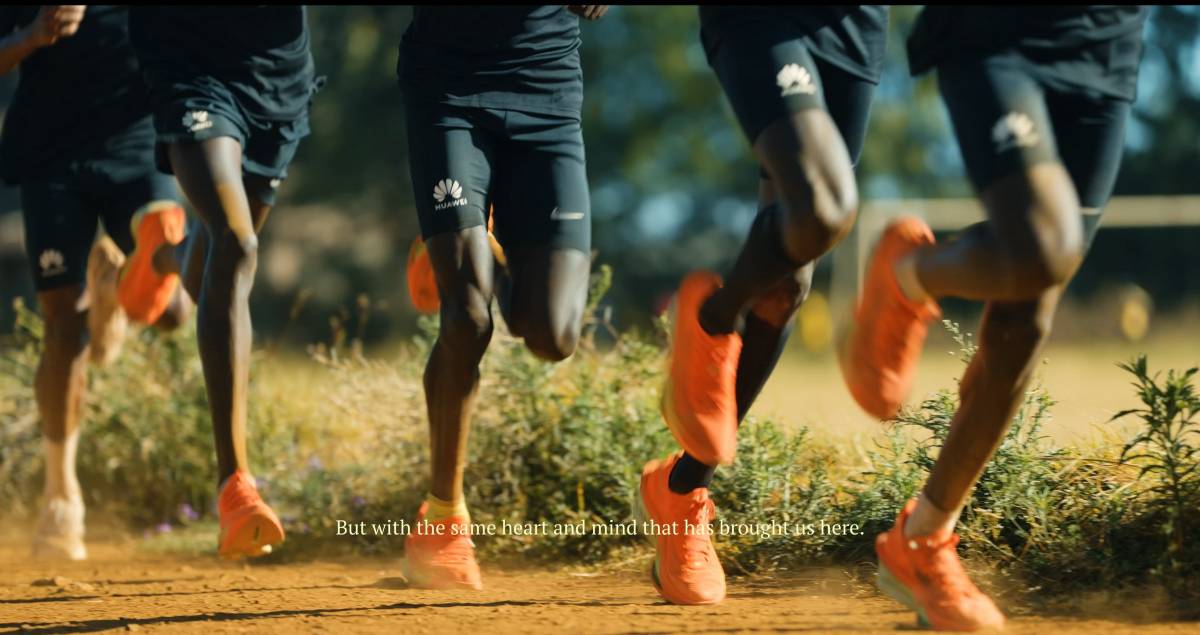 Объявляя о своем сотрудничестве с Huawei, сообщество NN Running Team