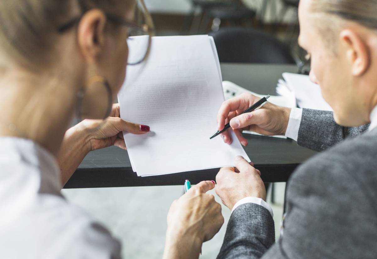 Можно ли отменить дарственную при жизни дарителя?