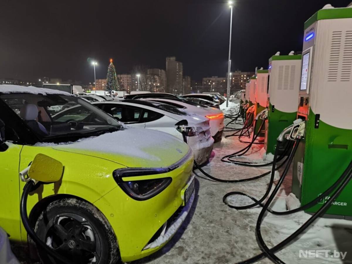 Успевает ли зарядная инфраструктура за количеством электрокаров?