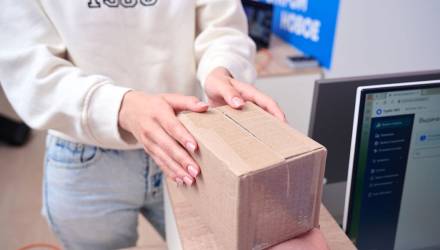 В Наровле сотрудники ПВЗ присвоили отказные товары