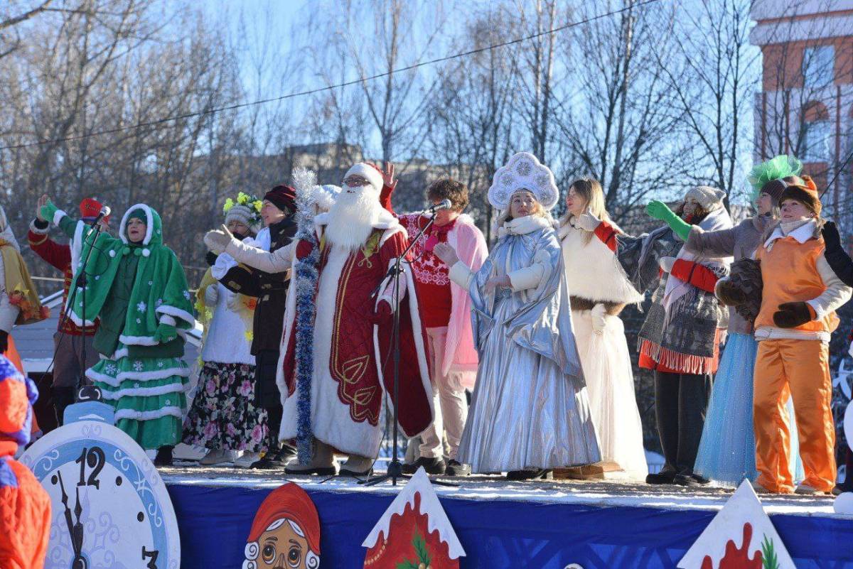 Праздничное настроение в Гомеле продолжается — 2 и 3 января горожан и гостей ждёт насыщенная программа