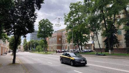 В Гомеле изъяли такси: долги связаны с гибелью пассажира