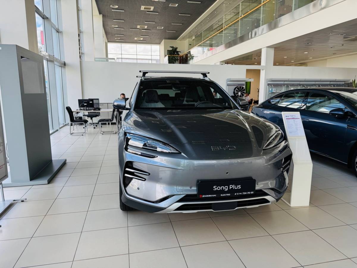 Кроссовер BYD Song Plus EV Flagship 2025 впечатляет еще больше