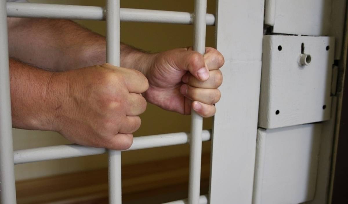 Житель Мозырского района вел непристойную переписку со школьницами