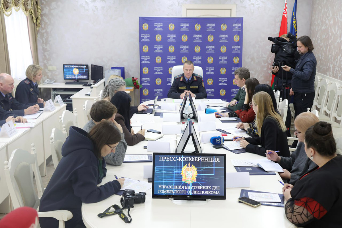 Мошенники выманили у жителей Гомельской области более 8 миллионов рублей