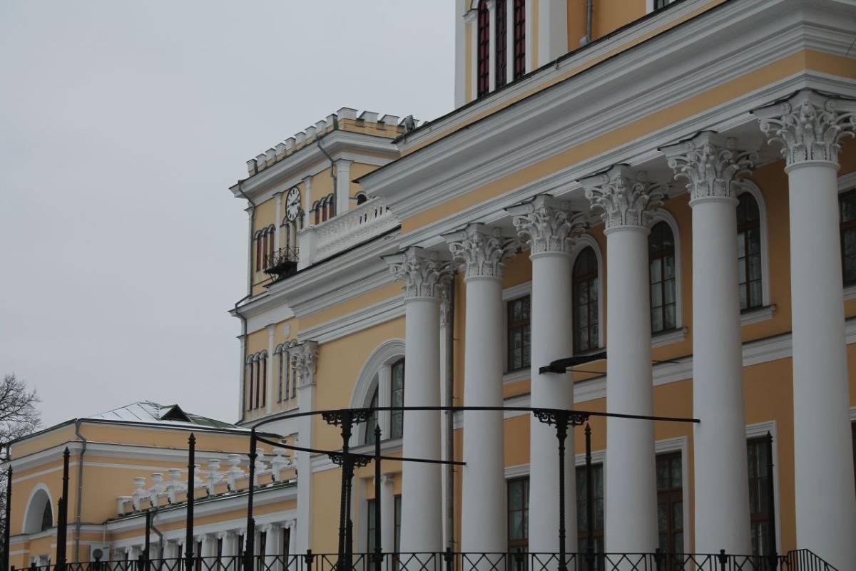 В центре Гомеля перекопают парк: Гомельэнерго обновляет тепловые сети