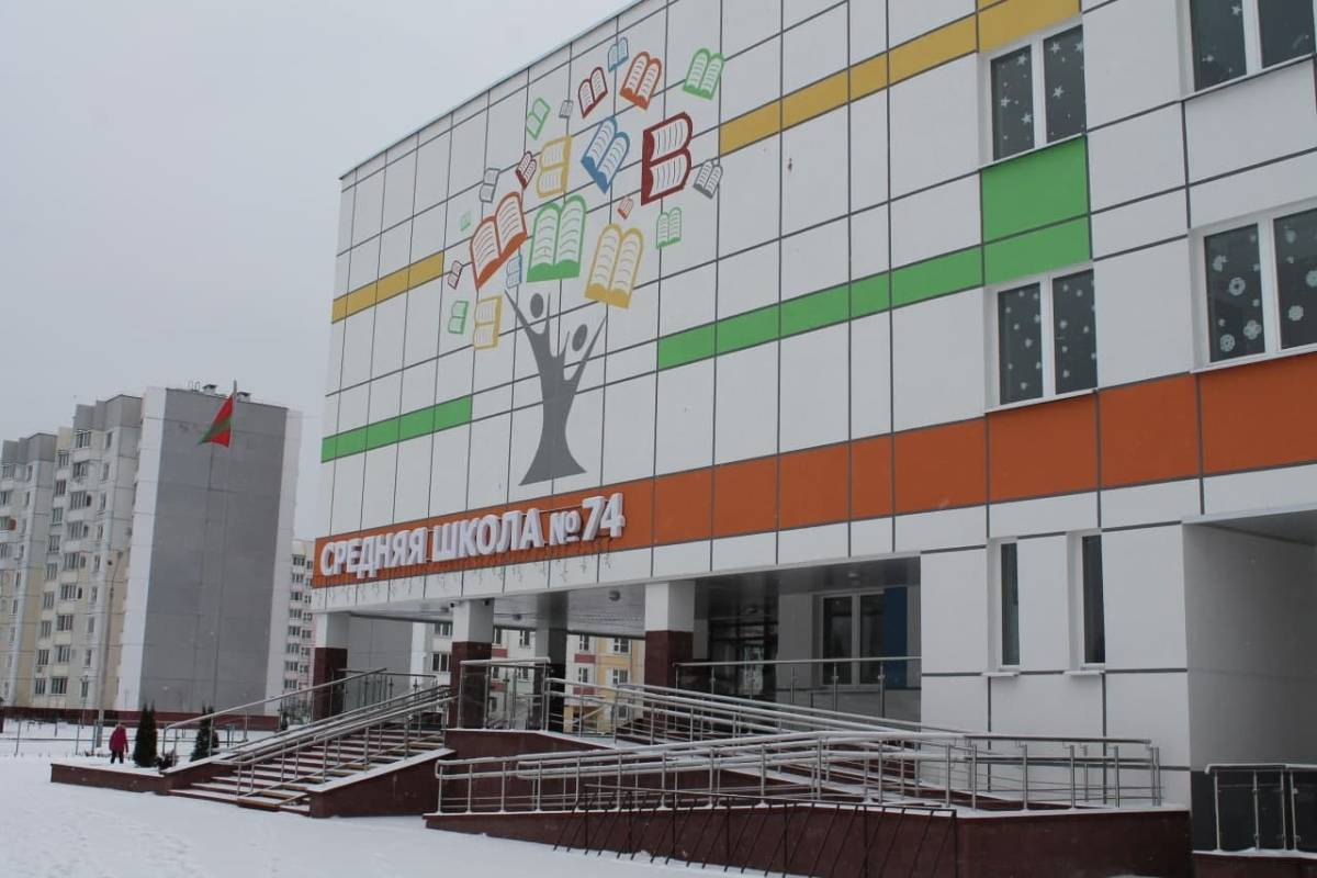 Министерство образования: вести ли ребёнка в школу в мороз?