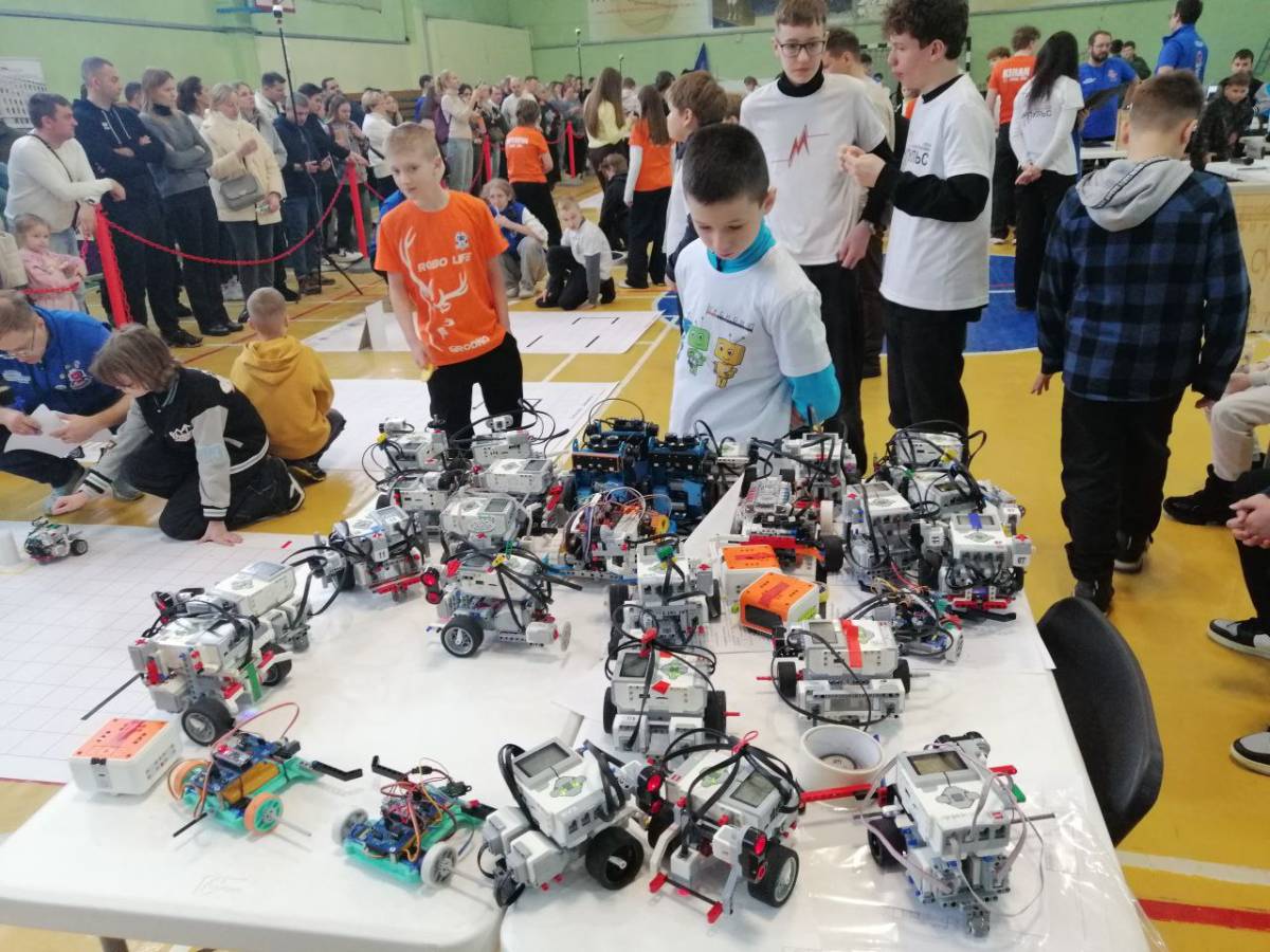 Гомель принимает один из крупнейших робототурниров этой зимы