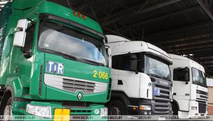 Предприятие в Гомеле более двух лет не платило за проезд грузовиков по дорогам