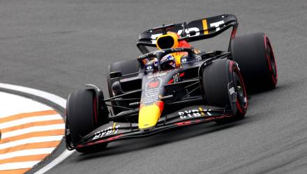 Формула-1 в Азии и феерия "Баварии": главные спортивные события выходных