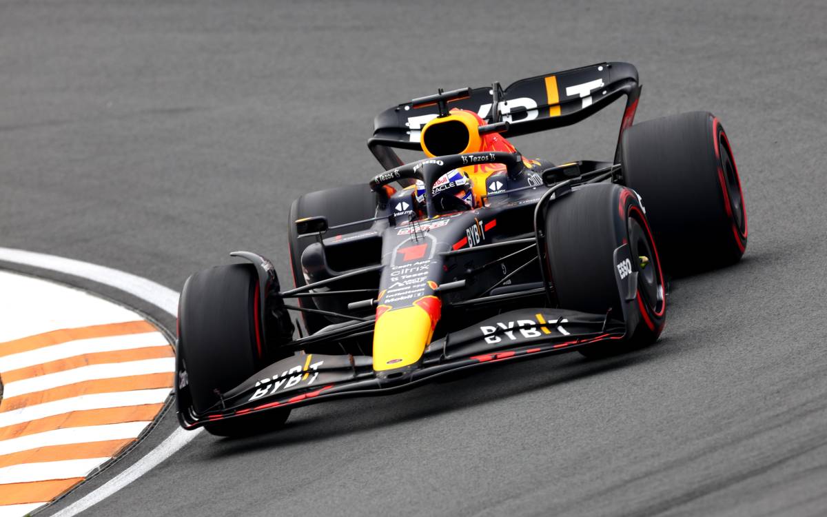 Формула-1 в Азии и феерия "Баварии": главные спортивные события выходных