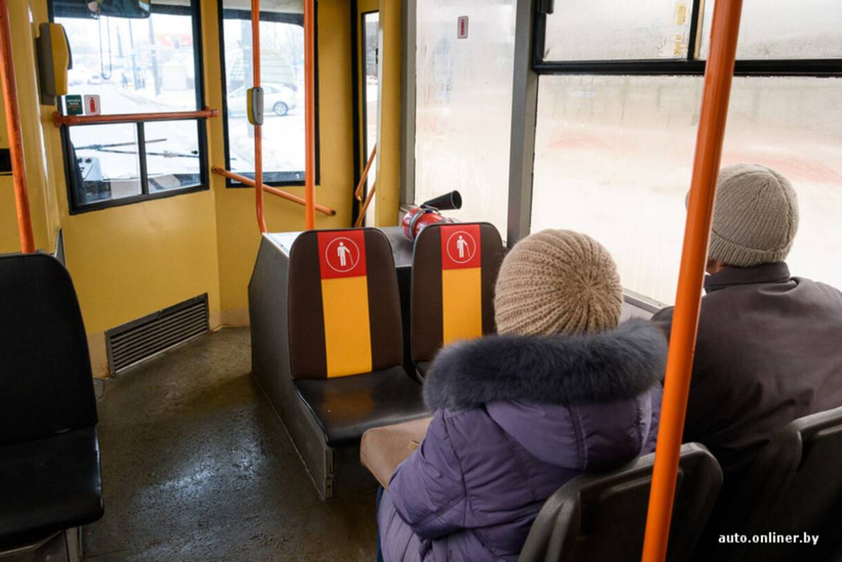 Нужно ли уступать место в автобусе? Разъясняет адвокат